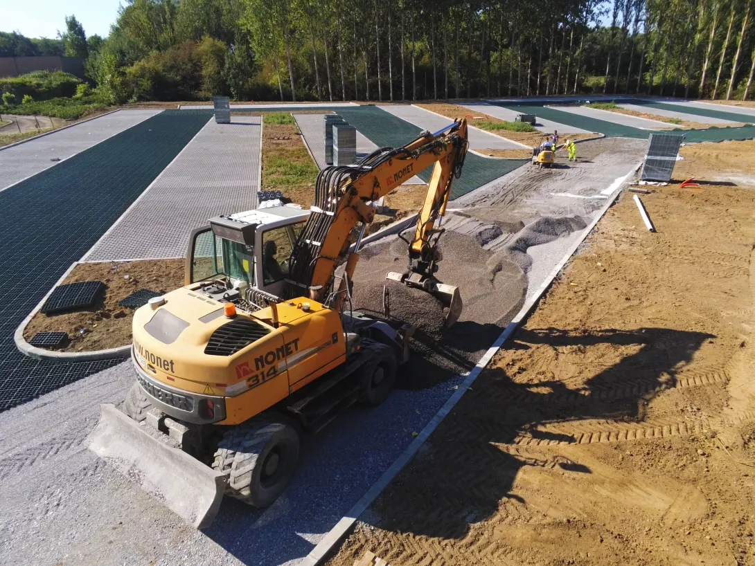 Nonet Eislek machine chantier voirie.jpg